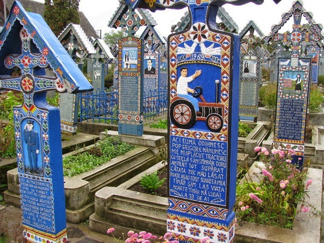 nghĩa trang độc đáo
